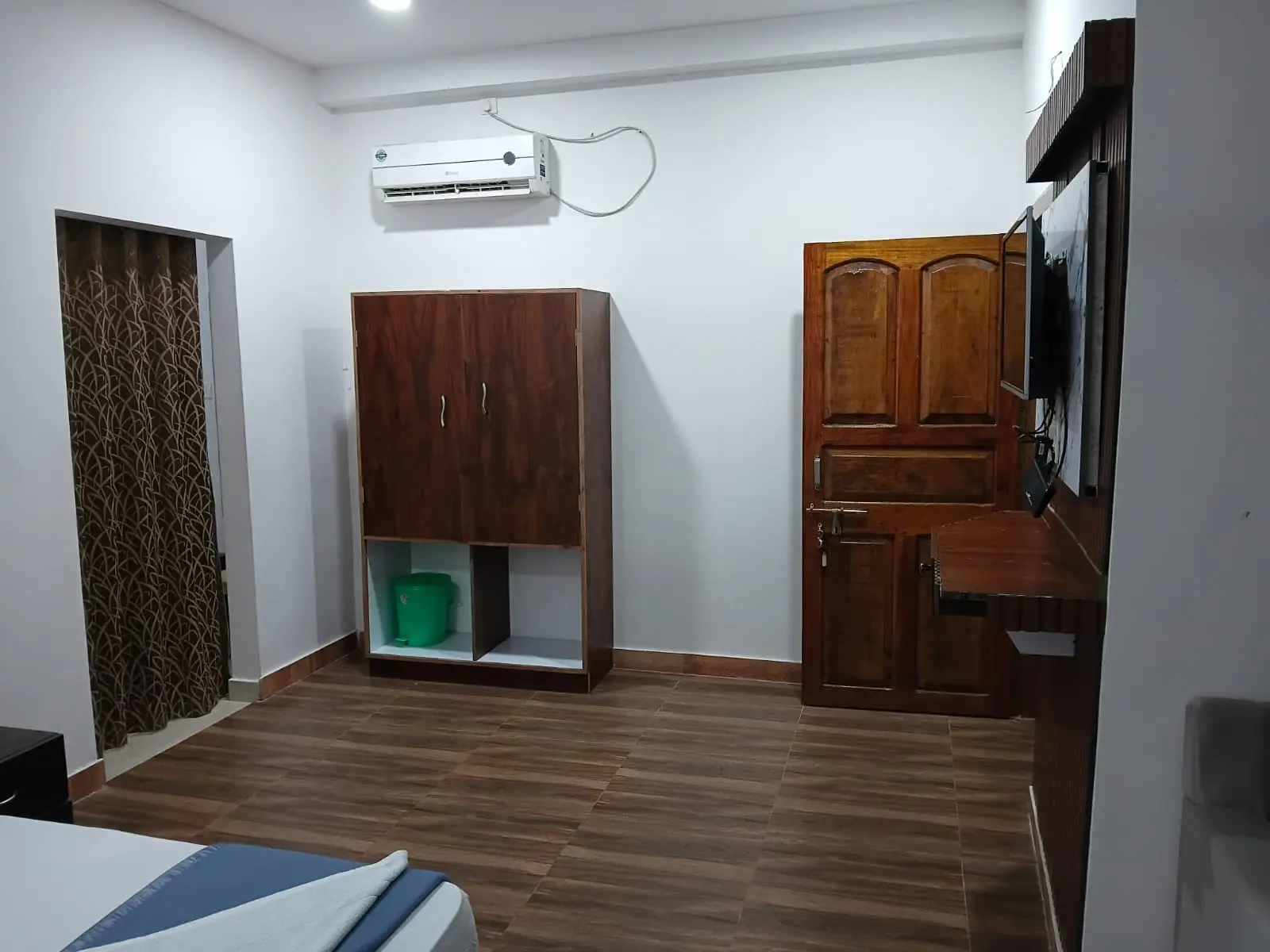 f3b30819-6332-407f-ba55-4ecc3e634b47.file.webp
