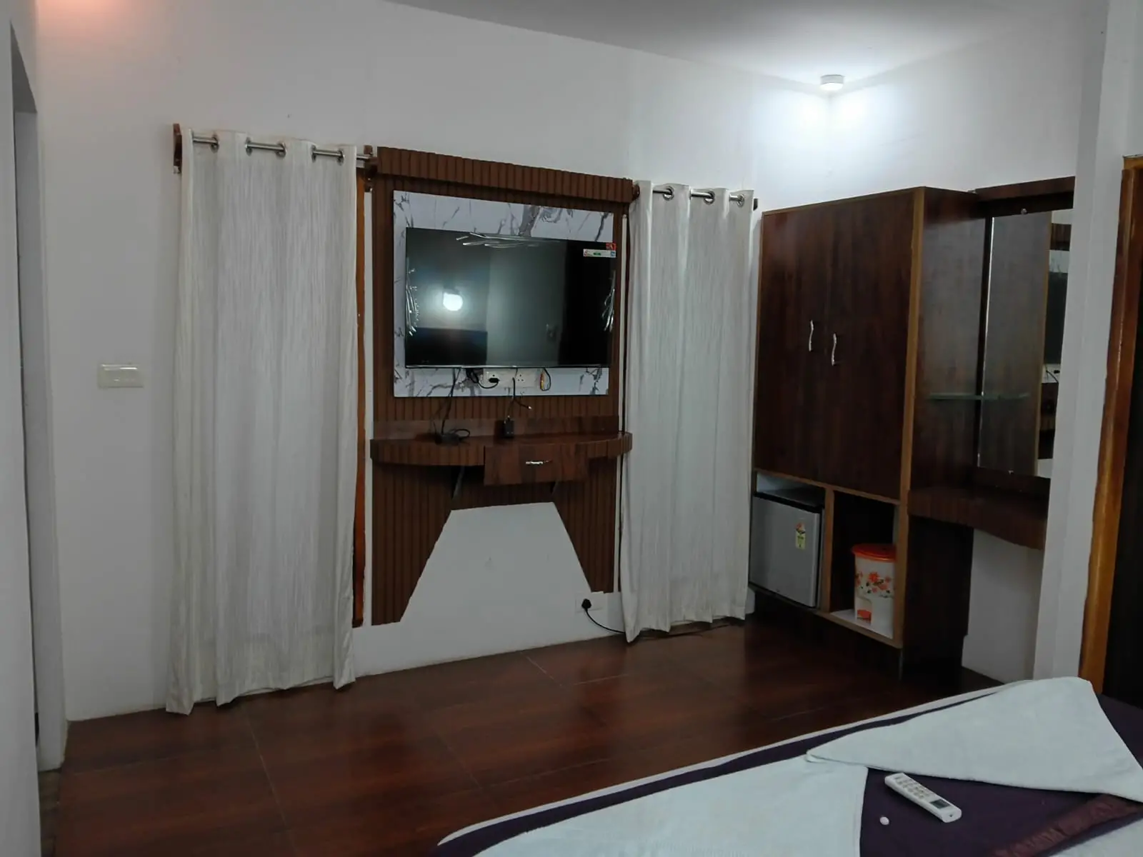 ddab12df-e0a3-47aa-8b85-a6f3e981532c.file.webp